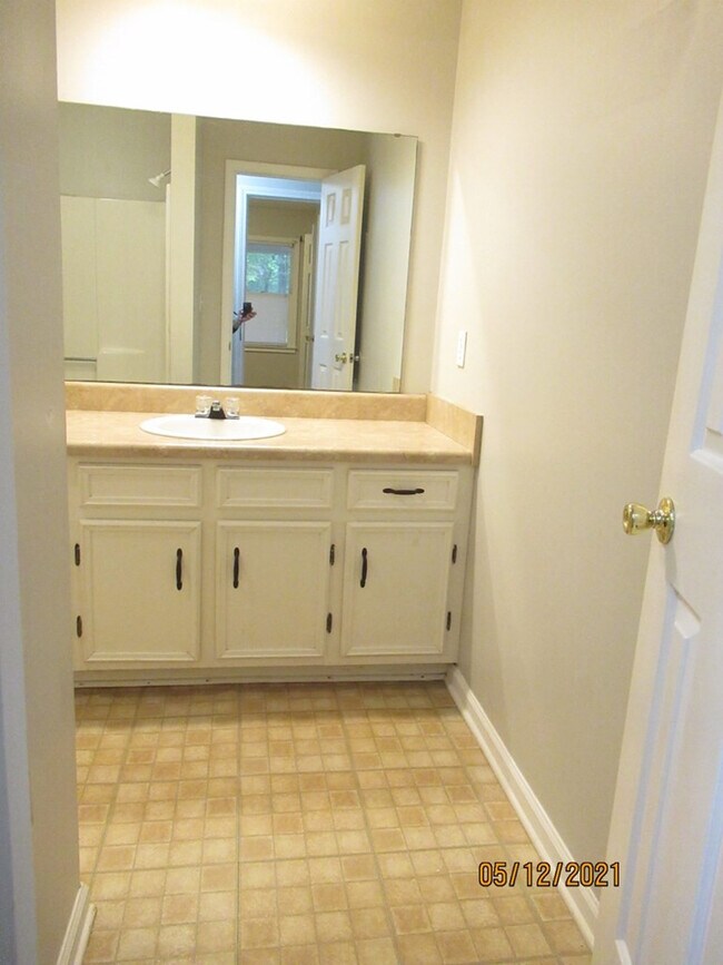 Building Photo - 6040 Acton Rd