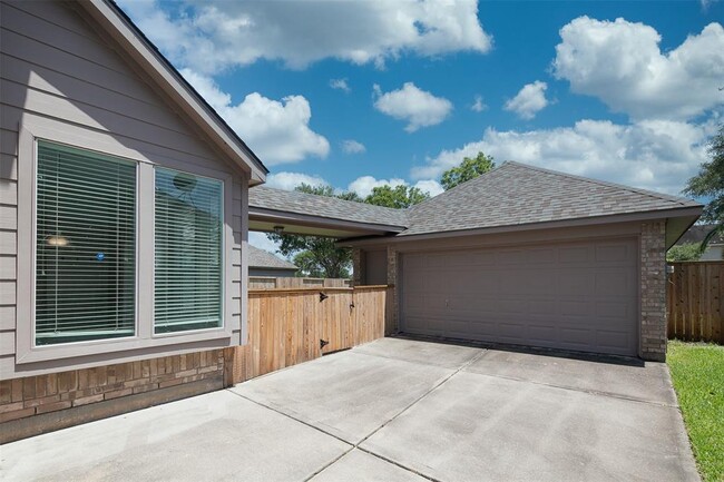 Building Photo - 5411 Dunston Ct
