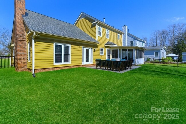 Building Photo - 131 Ashford Hollow Ln