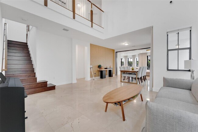 Building Photo - 10574 NW 70th Ln