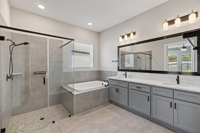 Building Photo - 231 Painters Ridge Ct