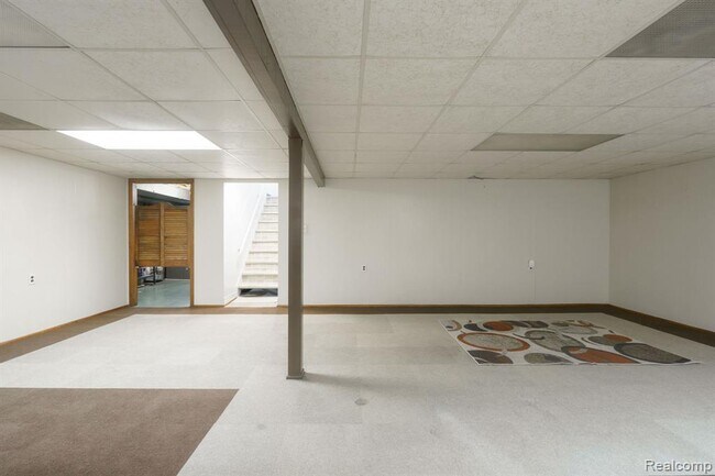 Building Photo - 13103 Iowa Dr