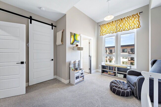 Building Photo - 2869 W Parkside Pl