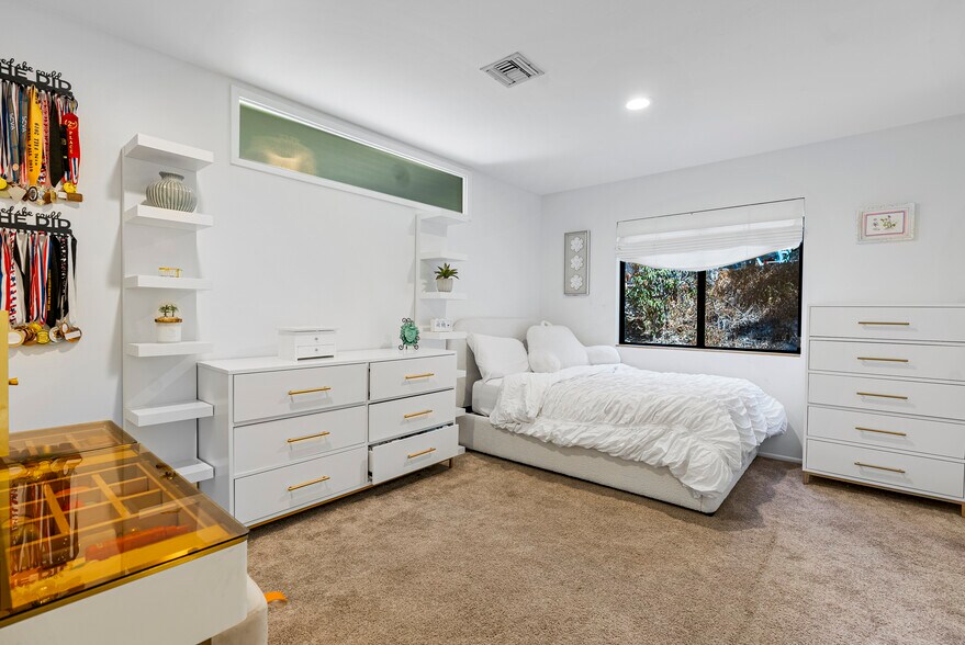 Building Photo - 4006 Milaca Pl