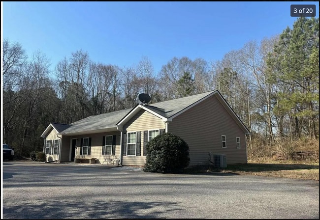 Building Photo - 90 Willard Pittman Dr