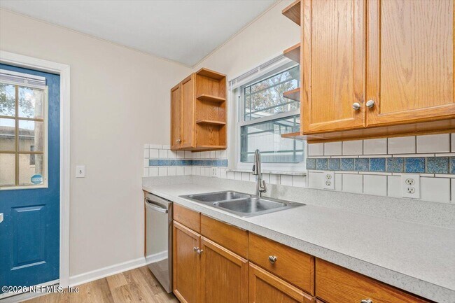 Building Photo - 7327 Bamberg Rd