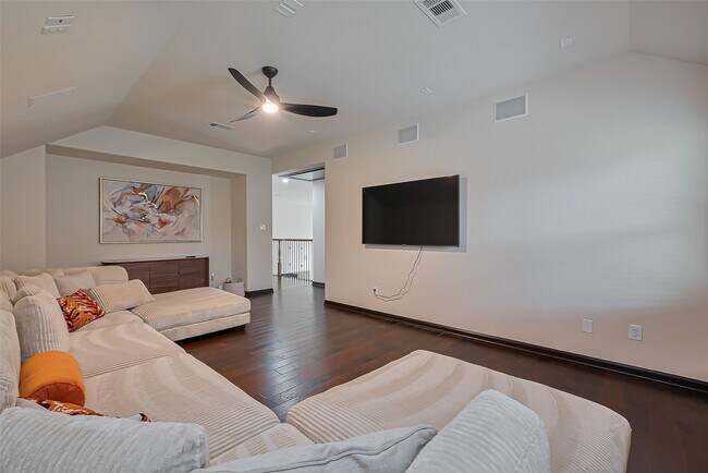Building Photo - 26 S Swanwick Pl