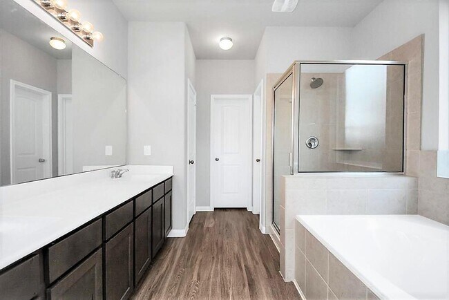 Building Photo - 24814 Puccini Pl
