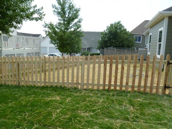 Building Photo - 3 Bedroom Victorian Style Home - Cherry Hill