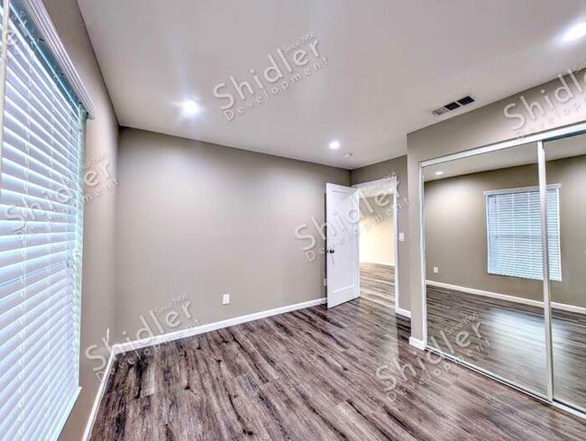 Building Photo - Patio Home with a Fresh Interior