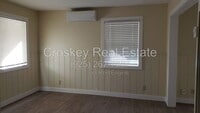 Building Photo - 332 W Tregallas Rd