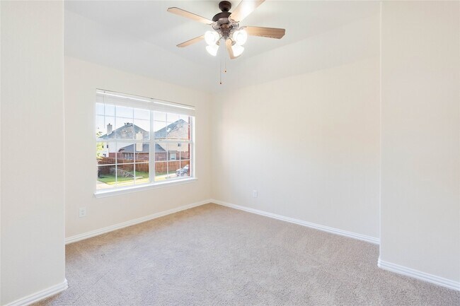 Building Photo - 2725 Tangerine Ln