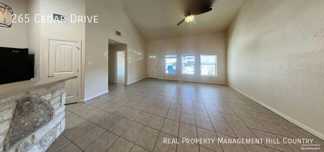 Building Photo - 265 Cedar Dr