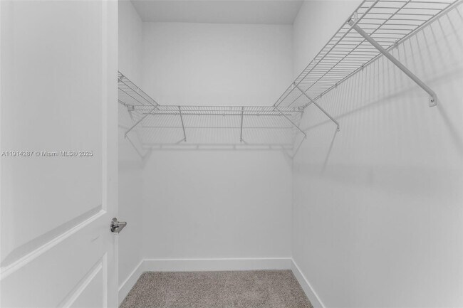 Building Photo - 4336 SW 122nd Terrace