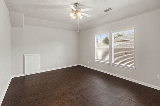 Building Photo - 19534 Country Canyon Dr