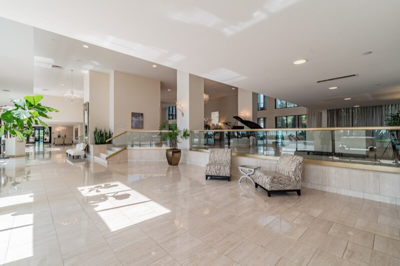 Building Photo - 3301 Bayshore Blvd