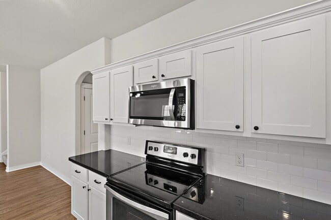 Building Photo - 415 Goldilocks Ln