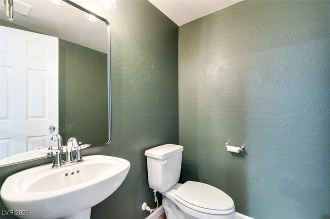 Building Photo - 1525 Spiced Wine Ave