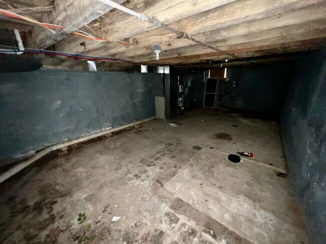 Building Photo - Renovated 3BR/1.5BA North Philly Home with Open Layout & Rear Yard