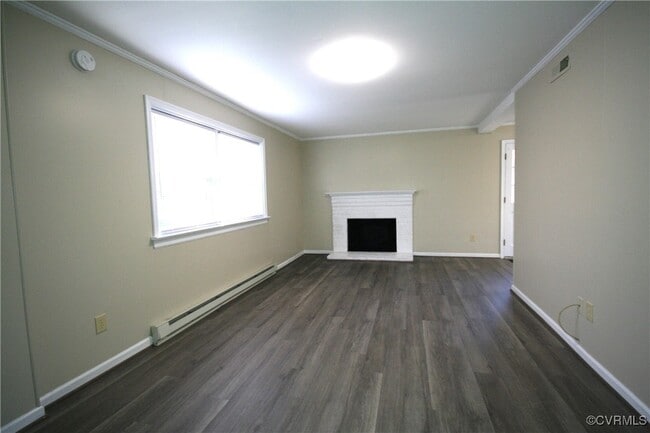 Building Photo - 12141 Old Buckingham Rd