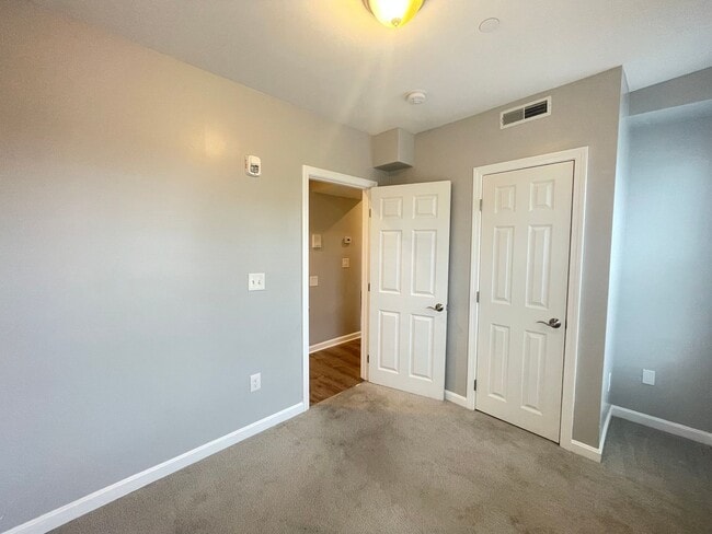 Building Photo - 374 Amory St