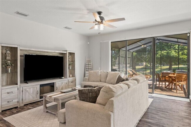 Building Photo - 14019 Crater Cir