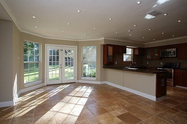 Building Photo - 6415 Craigway Rd