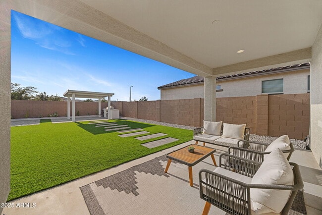 Building Photo - 11716 N 168th Dr