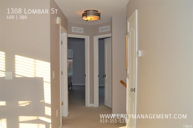 Building Photo - 1308 Lombar St