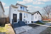 Building Photo - 217 Parkinson Ave