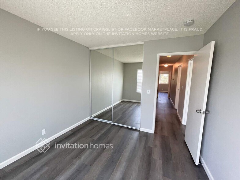 Building Photo - 223 Gypsum Dr