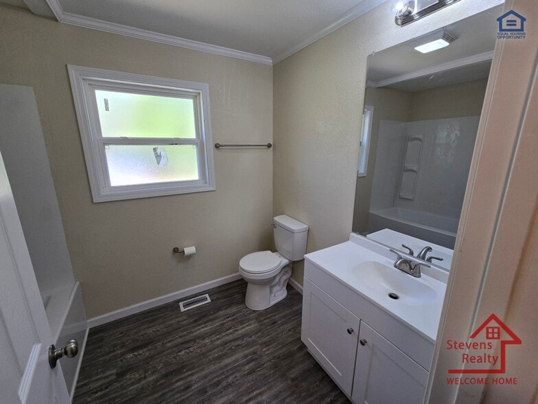 Building Photo - 311 Choate Cemetery Rd