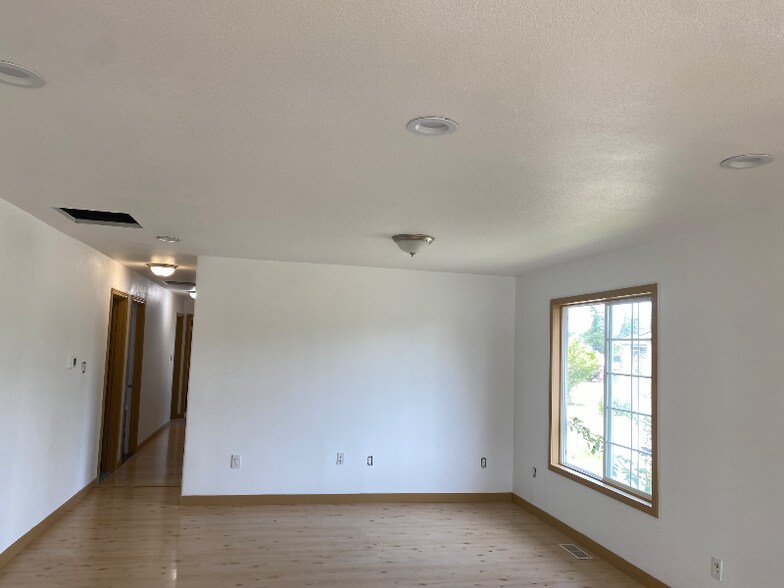 Building Photo - 2926 Arnie Rd