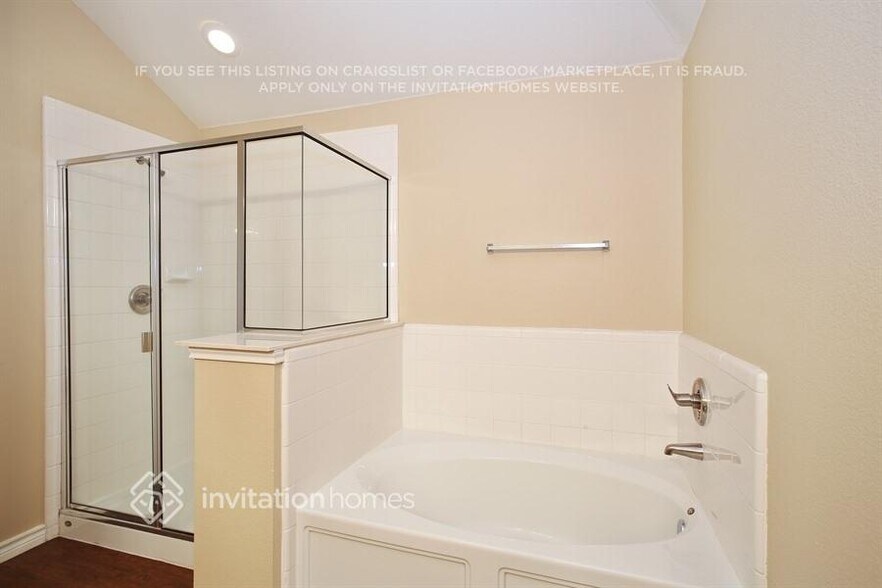 Building Photo - 7604 Longbow Ln