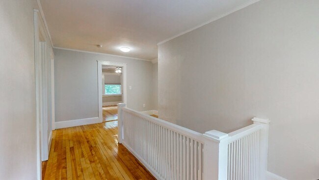 Building Photo - 54 Beeching St
