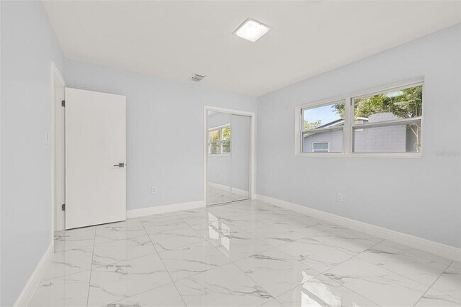 Building Photo - 930 Aultman Rd