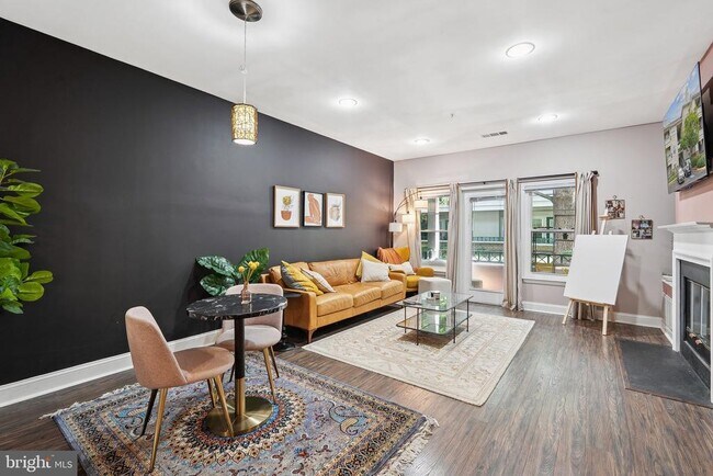 Building Photo - 12020 Taliesin Pl
