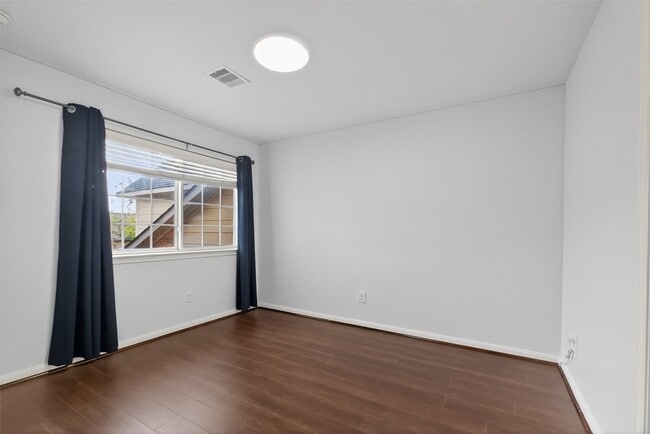 Building Photo - 1314 Glenwood Canyon Ln