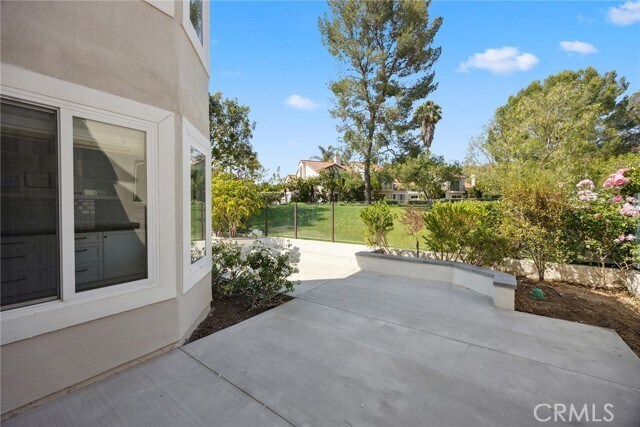 Building Photo - 18 San Ramon Dr