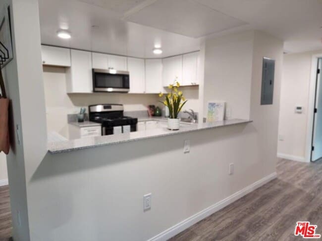 Building Photo - 767 N Avenue 50