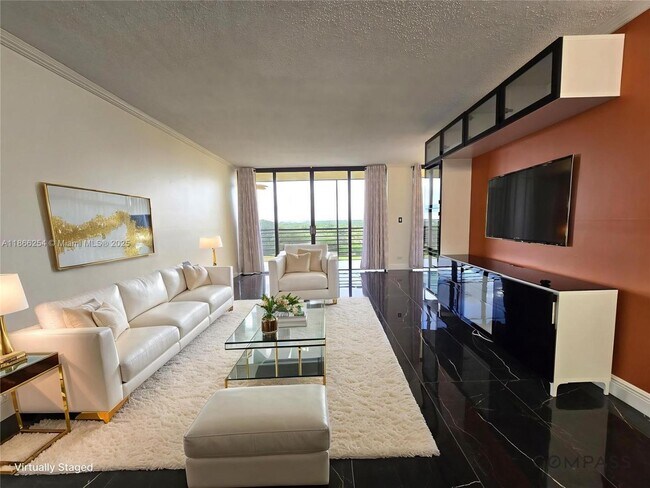 Building Photo - 7400 Radice Ct