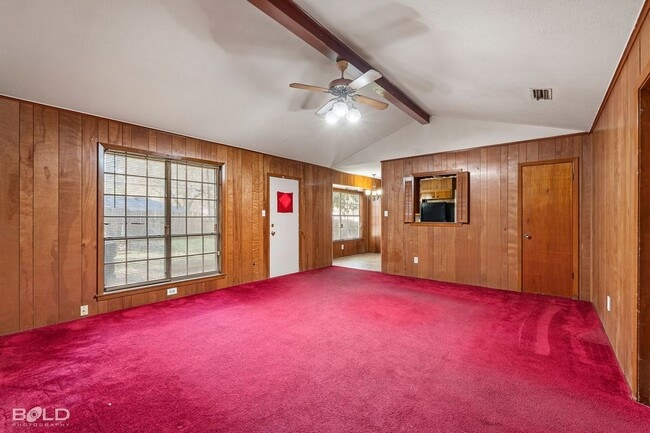 Building Photo - 2935 Salem Dr