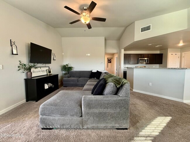 Building Photo - 11860 Ernest Rd