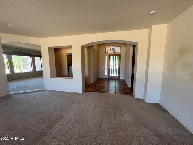 Building Photo - 17654 W Willow Dr
