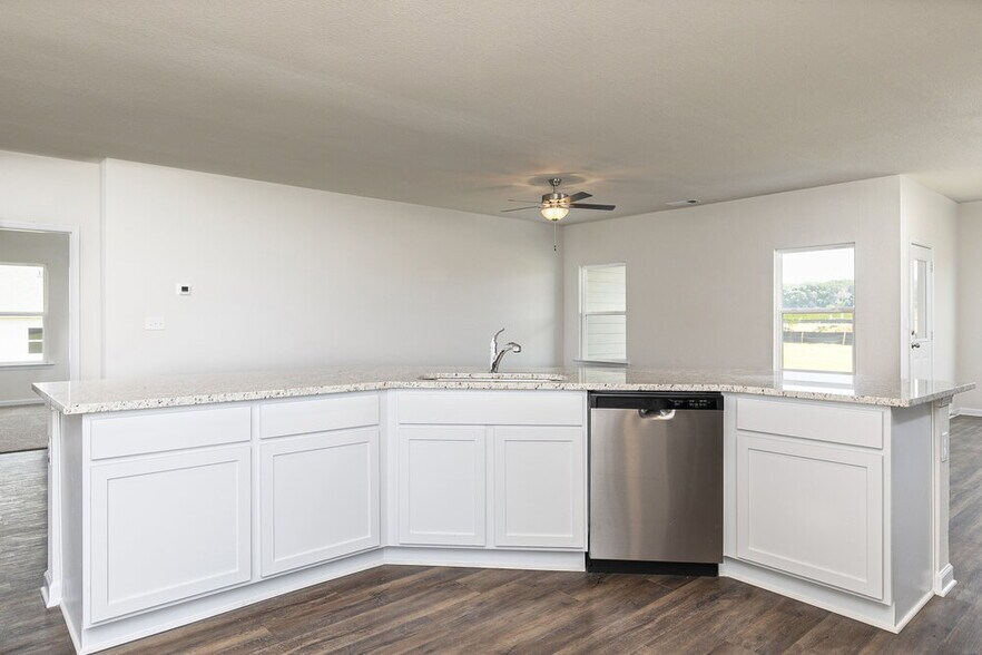 Building Photo - 1405 Sodbuster Dr