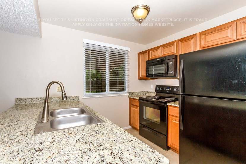 Building Photo - 19691 E Purdue Cir