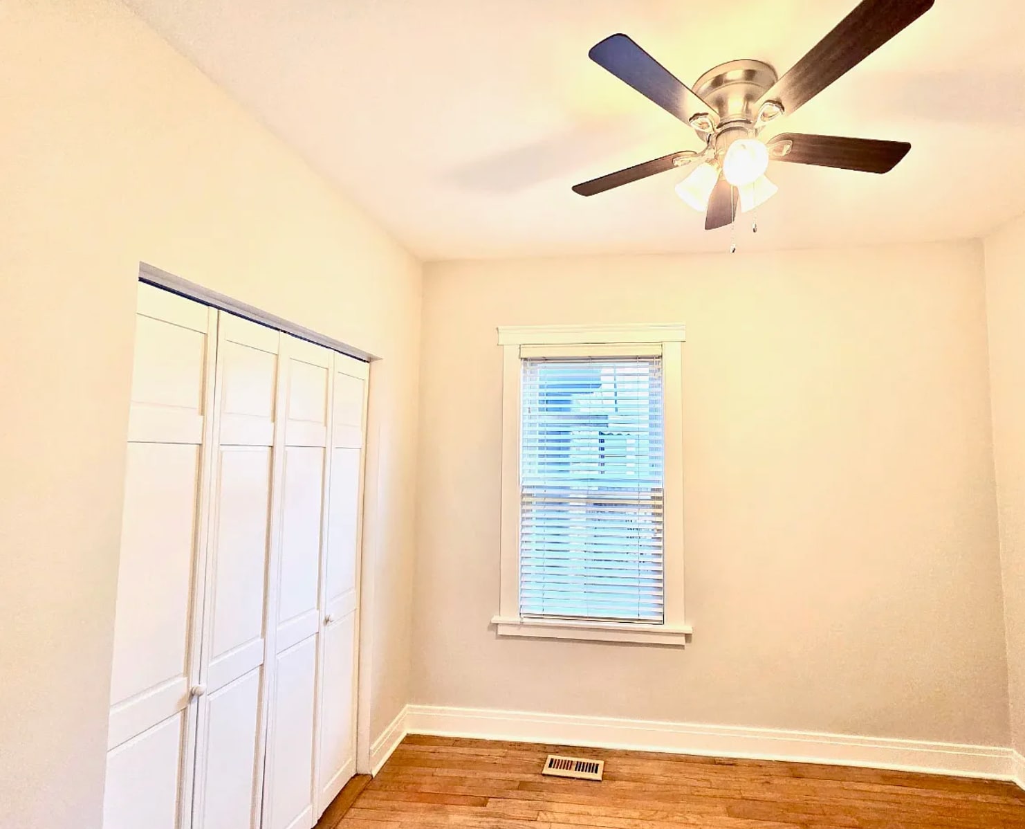 Building Photo - 2009 N Bingham St