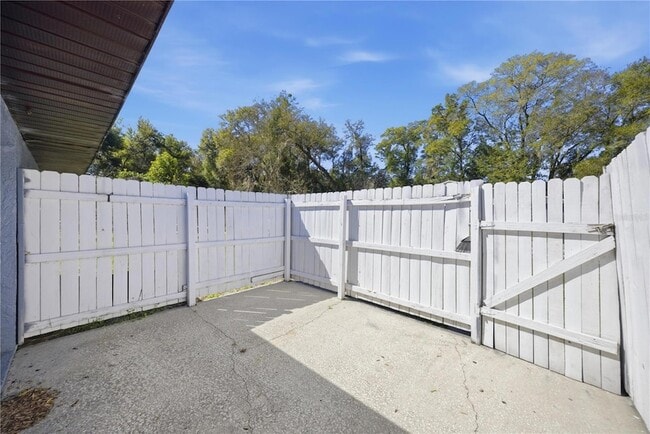 Building Photo - 1836 SW 109th Pl