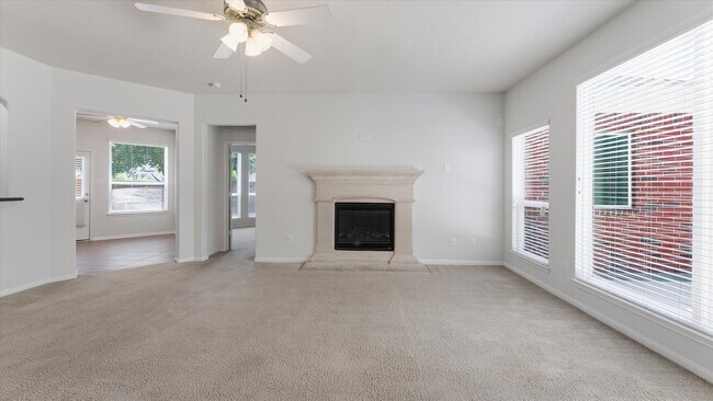 Building Photo - 9954 Knob Hollow Way