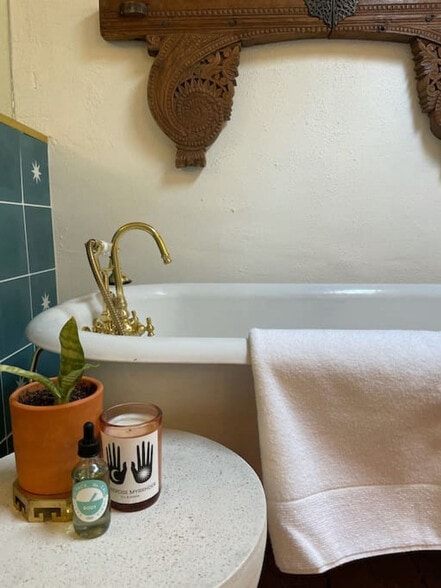 Building Photo - 2845 Agua Fria St